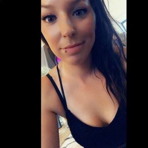 Meet your Posher, Rebecca